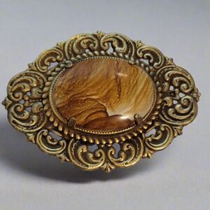 Vintage Gold Tone Jasper Cabochon Brooch Ornate Filigree Oval Stone Pin